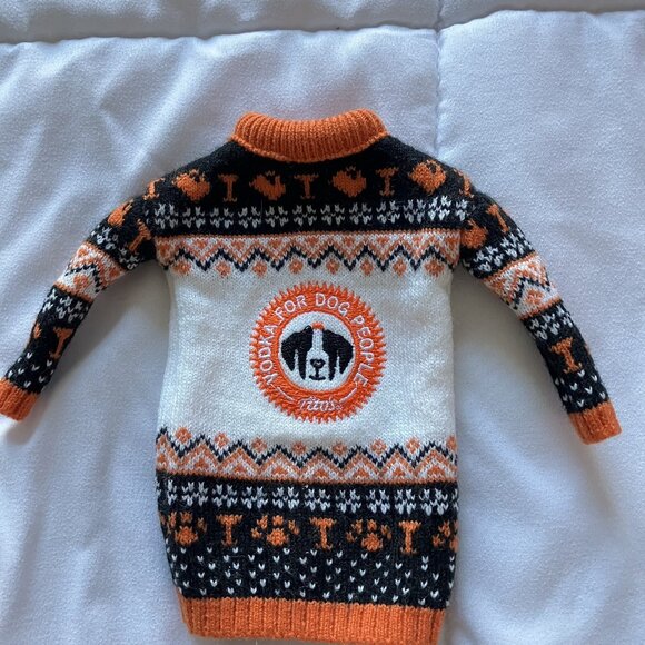 Tito’s Vodka For Dog People Ugly Christmas Sweater Bottle 2023 Orange Winter - Picture 6 of 6